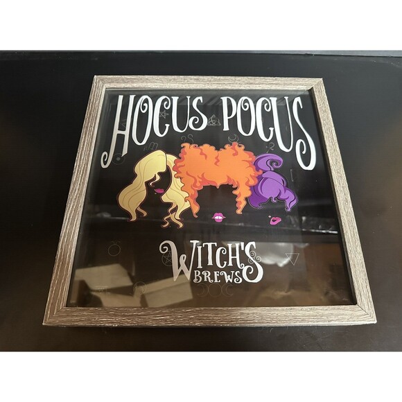 Disney Hocus Pocus ShadowBox - Picture 1 of 5